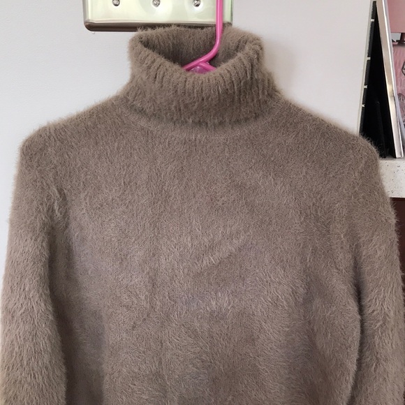 ZARA SWEATER - Picture 2 of 3